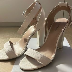 Size US 8 white heels, chunky heel